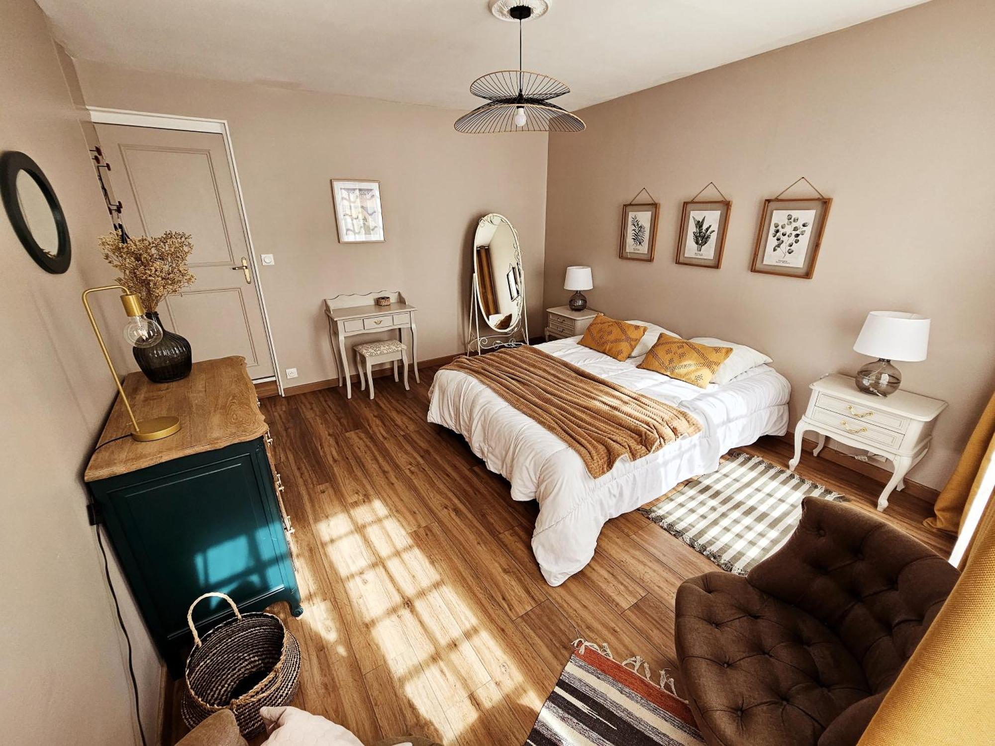 Le Petit Bayeusain Apartment *
